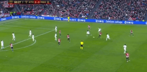 小波特连续三场比赛砍下30+&命中5个三分，篮网队史首人